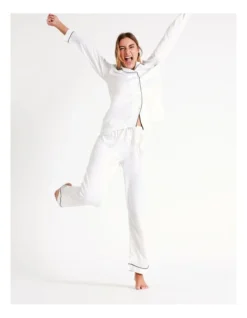 Chloe & Lola Long Sleeve Satin Pyjamas Set In Ivory -Chloe Sales Store 743958370 743957200 5 720x928