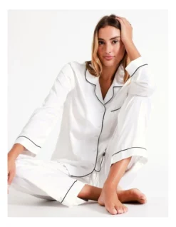 Chloe & Lola Long Sleeve Satin Pyjamas Set In Ivory -Chloe Sales Store 743958370 743957200 7 720x928