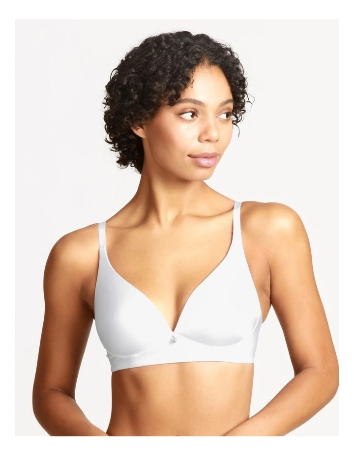 Chloe & Lola Pure Comfort Wirefree Contour Bra White 2 Chloe & Lola Pure Comfort Wirefree Contour Bra White - Image 2