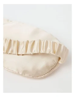 Chloe & Lola Silk Eye Mask In Cream -Chloe Sales Store 923419450 3 720x928