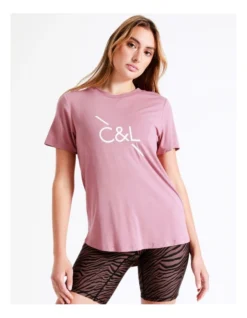Chloe & Lola Sydney High Low Logo Tee In Pink -Chloe Sales Store 936596080 936961660 4 1 720x928