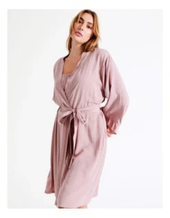 Chloe & Lola Frill Sleeve Robe In Pink